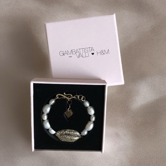 Giambattista Valli Jewelry - Giambattista Valli x H&M Bracelet with pearls NIB